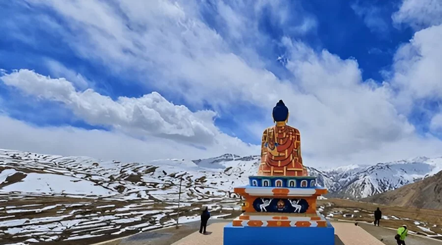 🦴 Langza – The Fossil Village with a Giant Buddha