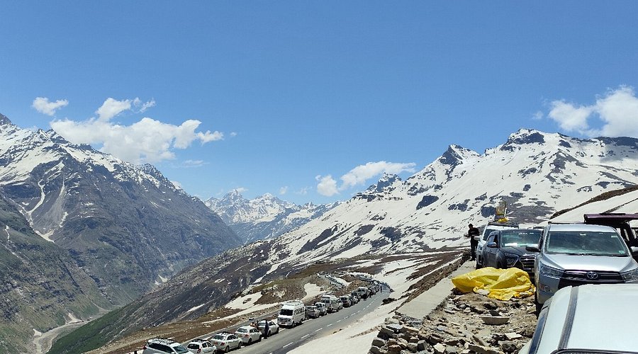 🏔️ Rohtang Pass – Gateway to the Himalayas
