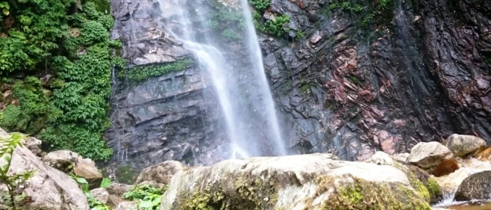 Photo spot to pin-Chhoie Waterfall Edge