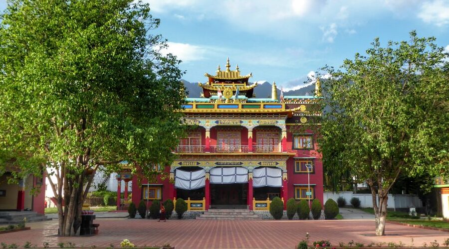  Chokling Monastery 