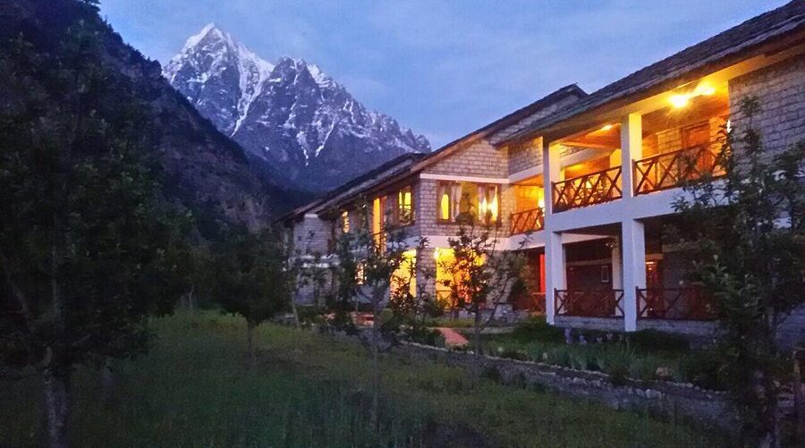 🔸 Luxury Boutique