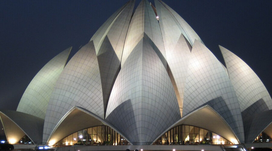  Lotus Temple (Bahai Temple)
