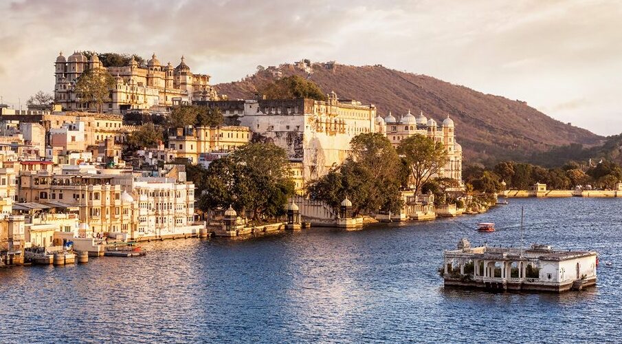Lake Pichola & Boat Ride