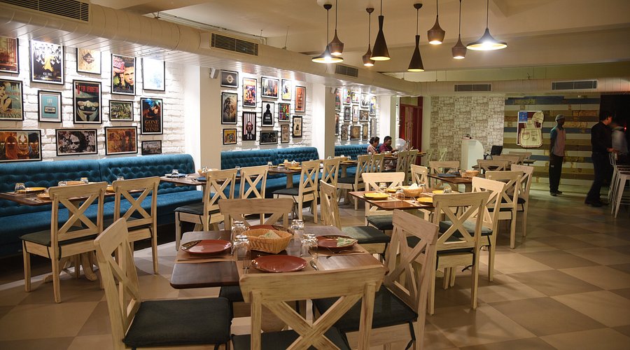 🍽️Fine Dining & Cafes