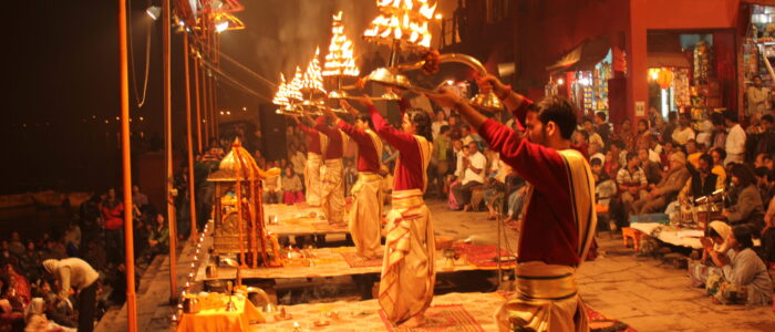Grand-spectacle-Ganga-Aarti-at-Dashashwamedh-Ghat