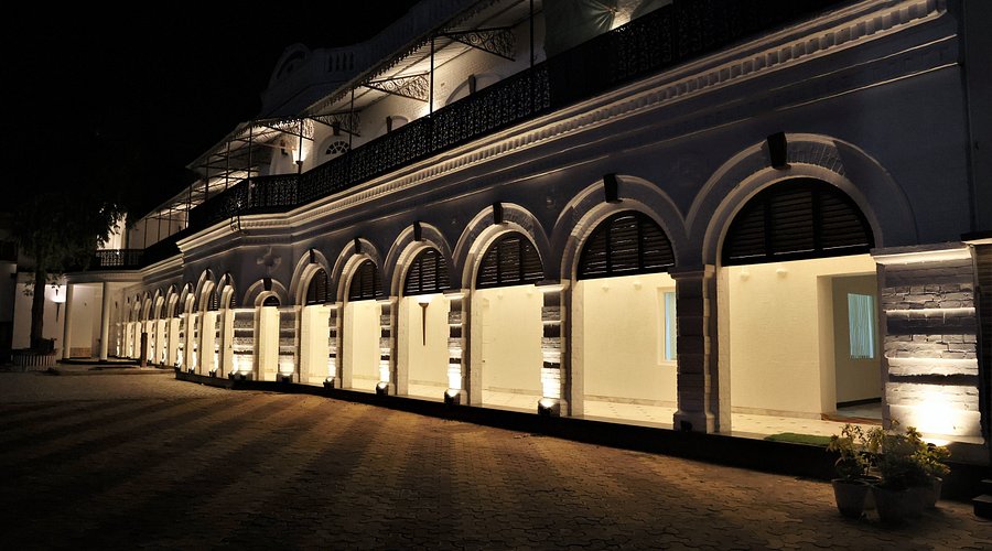 Heritage & Luxury Hotels