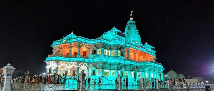 Illuminated-Prem-Mandir-at-night-mathura-vrindavan-up