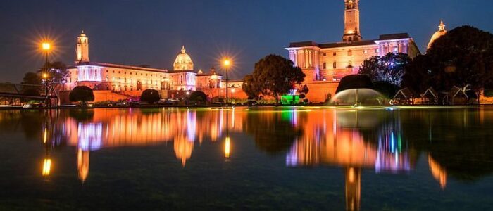 Night-views-at-India-Gate-Connaught-Place-Inner-Circle