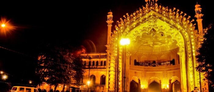 Rumi-Darwaza-lit-up-at-night