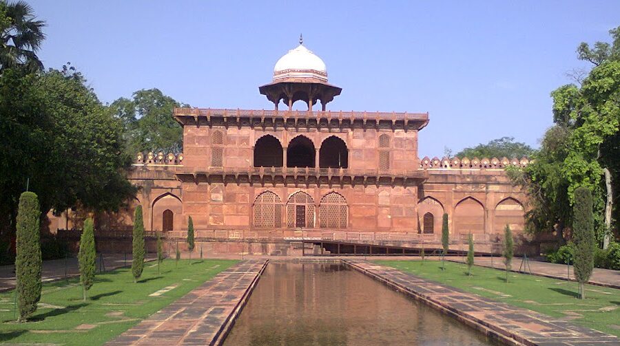 Taj Museum