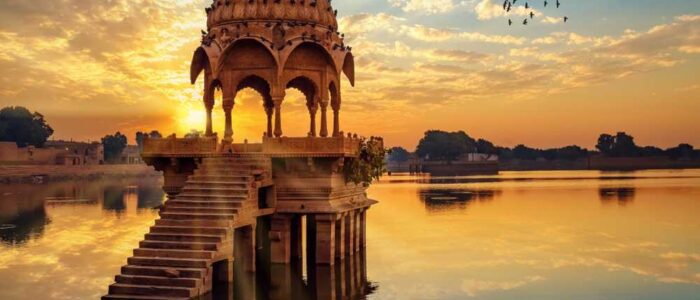 gadisar-lake-sunrise-jaisalmer