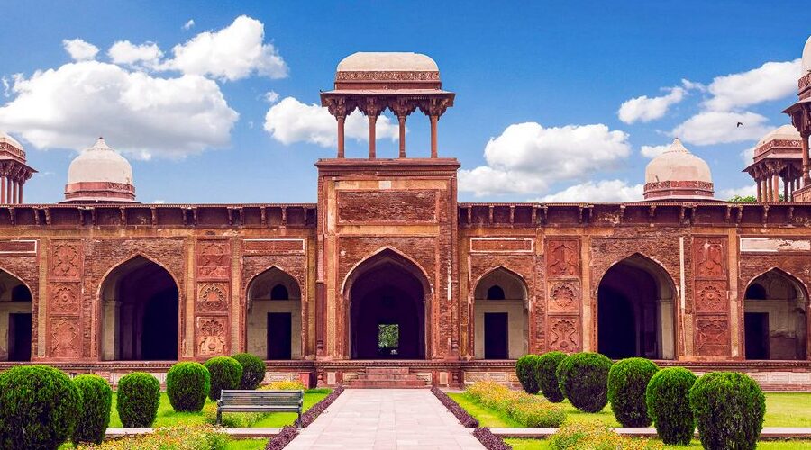 Mariam-uz-Zamani's Tomb